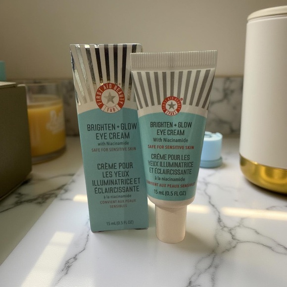 NIB•First Aid Beauty Brighten + Glow Eye Cream With Niacinamide - Picture 1 of 4